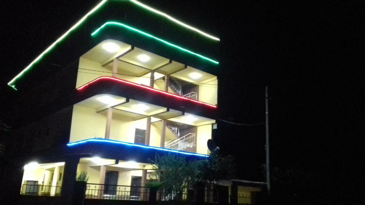 Hotell Anna Ureki Buitenkant foto